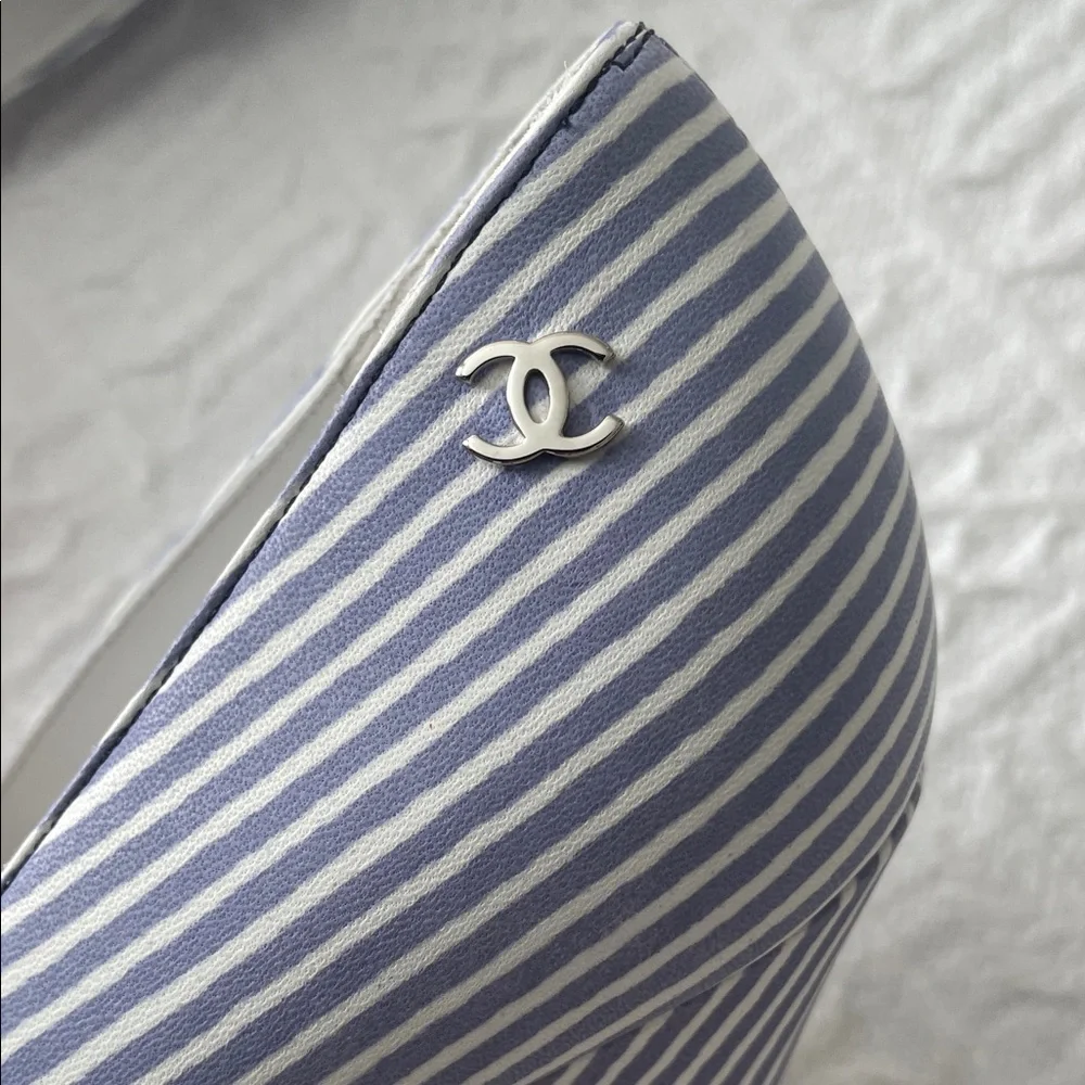 New CHANEL Blue and White Striped Heels pumps leather